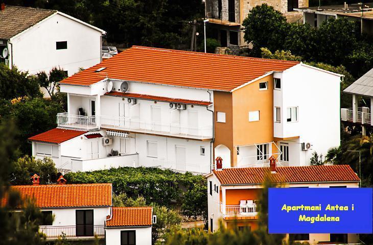 Apartments Antea & Magdalena Pirovac Exterior photo